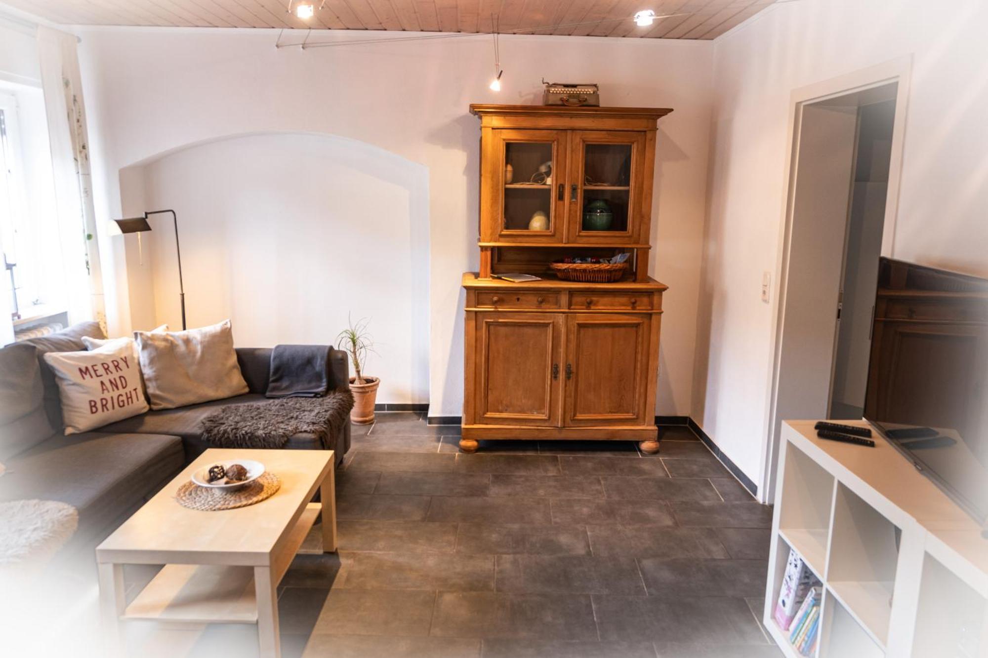 Ferienwohnung & Apartment Am Steinbrunnen Brauneberg Esterno foto